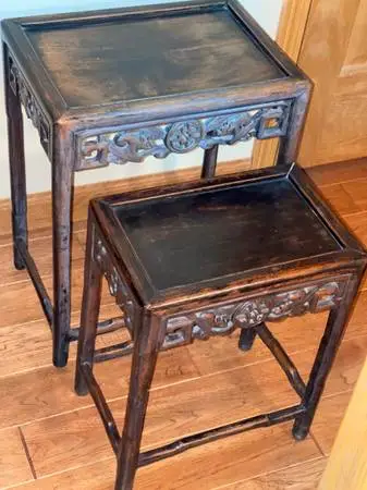 BEAUTIFUL SET OF NESTING TABLES