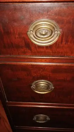 Antique 3 piece bedroom sei