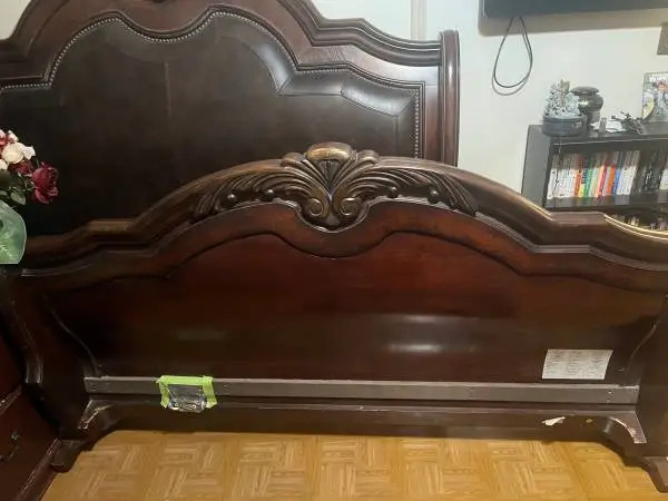Head board/ Frame/ Footboard CASH ONLY come get
