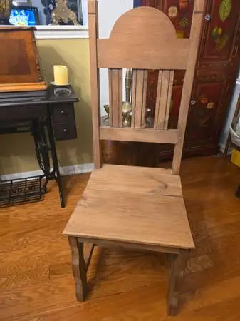 SPANISH Wood Chair with plate holder on back