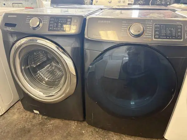 Black Stainless Samsung Washer & Steam Dryer Set *Can Stack