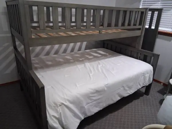bunk bed twin over full bed