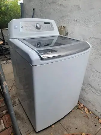 Modern Kenmore Washer and Dryer