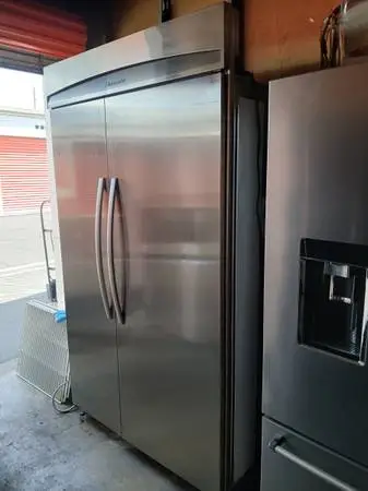 48 thermador stainless steel built-in refrigerator ice maker