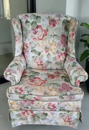 🔥 Floral Upholstered Wingback armchair/Accent Chair