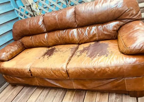 SOFT ITALIAN LEATHER SOFA