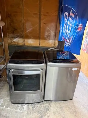 LG heavy duty washer and electric dryer set