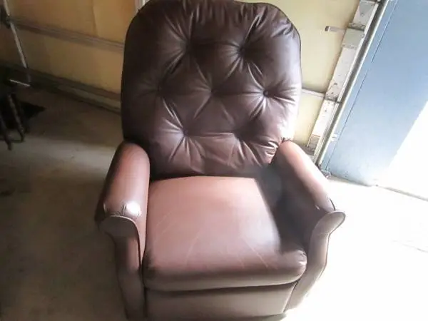 REAL NICE RECLINER