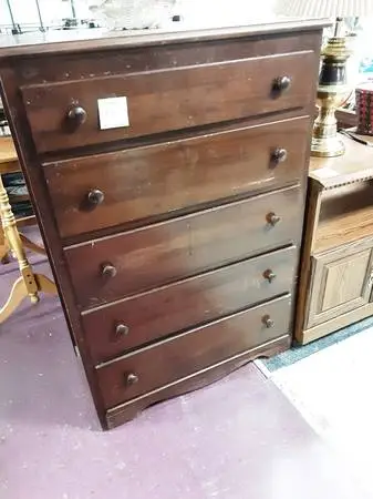 Dresser 10696