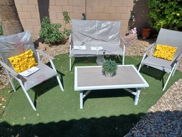 Outdoor Patio Conversation Set 4pc *NEW*