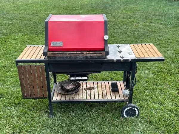 Vintage Weber LP Grill