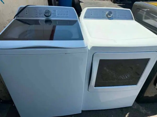 GE  top load washer 5.3 cu ft dryer 7.5 cu ft