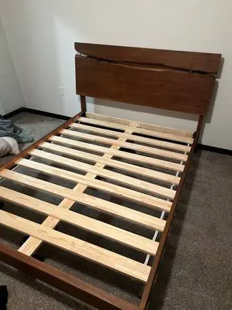 queen wood bed frame