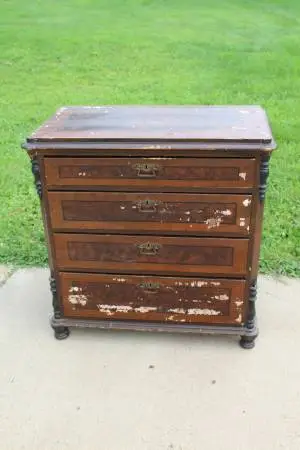 Free Chest of Drawers