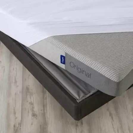 Casper full size foam mattress bed