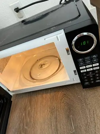 Good condition microwave