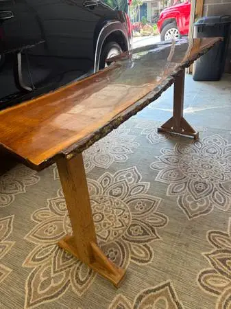 Desk/Table