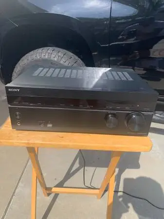 **Sony Receiver - DH540**