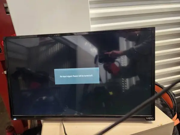 VIZIO 32 Class HD (720P) LED TV (D32hn-E4)