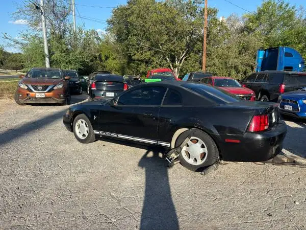 2000 Mustang V6