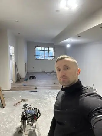Experienced Flooring Installer – Affordable & Reliable (Vancouver )