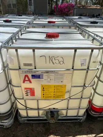 275-GALLON IBC TOTE