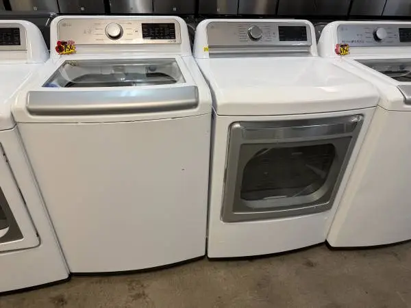 Lg washer 5.3 cu ft and dryer electric 220v