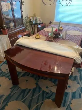 Art Deco Dining Room table with 6 Chairs, Beautiful