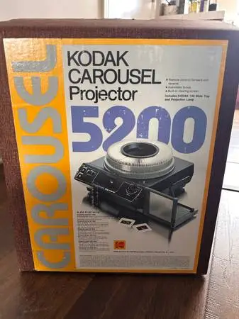 Kodak Carousel 5200 Slide Projector