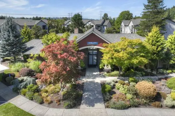 Four-legged friends welcome! Enjoy our pet-friendly 2 BD / 2 BA.