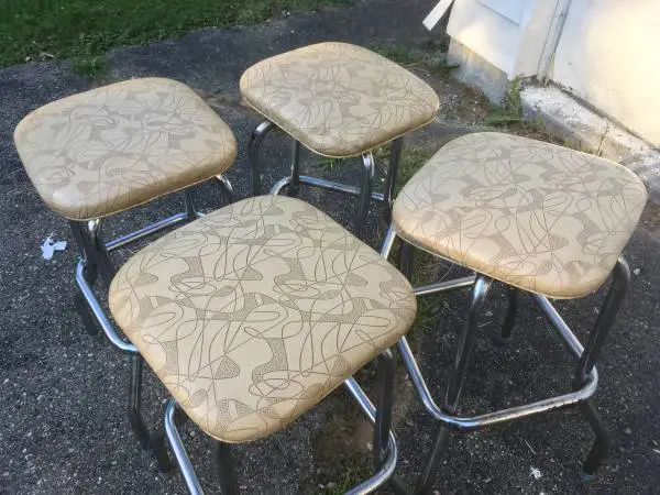 Nice Set of Bar Stools Steel Frame Swivel Detroit