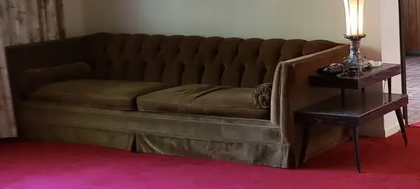 1960-1970 antique velvet green couch missing seated cushions