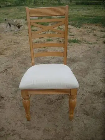 Dining table and 6 chairs