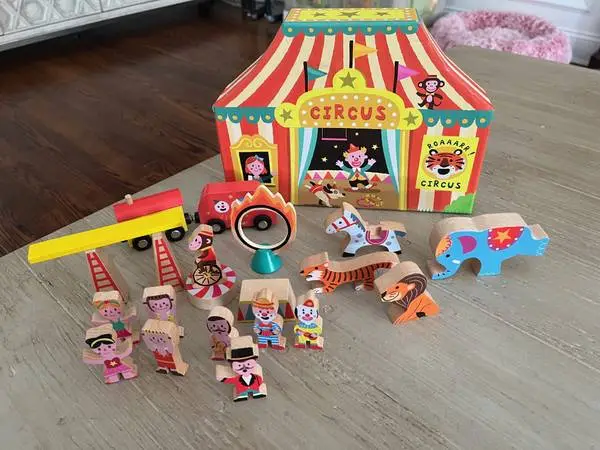 Janod Story Box Circus Toy Set