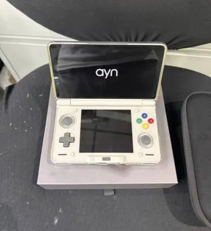 Ayn Thor Max with Protective Case