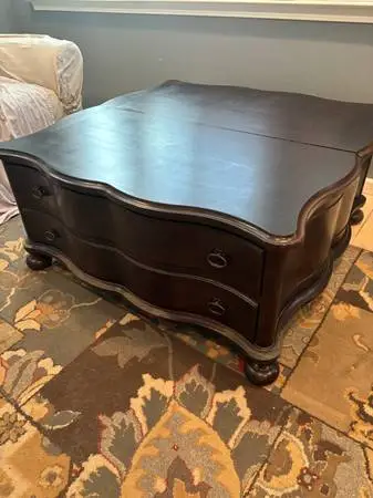 Solid wood lift top coffee table