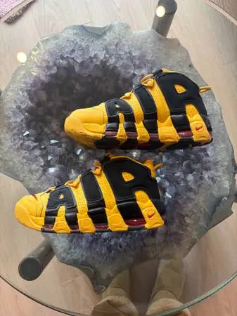NIKE AIRMORE UPTEMPO RARE BUMBLEBEE YELLOW  MENS 8