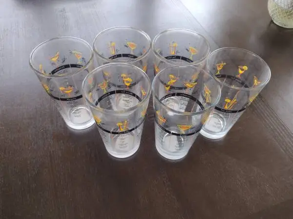 6 - Bar Glass Cups 6 Tall - Drink Recipe Design / Pattern