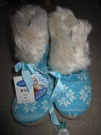 Disney Frozen Boot Slippers New w Tag Size M Youth 2/3 or L 4/5