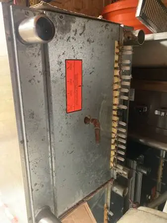 Krowne ice bin with cold plate