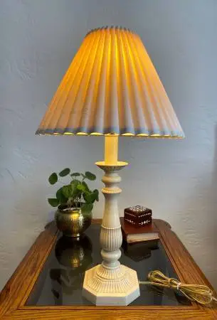 Vintage MCM Hollywood Regency Metal Candlestick Table Lamp