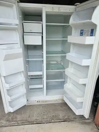 Free refrigerator side by side
