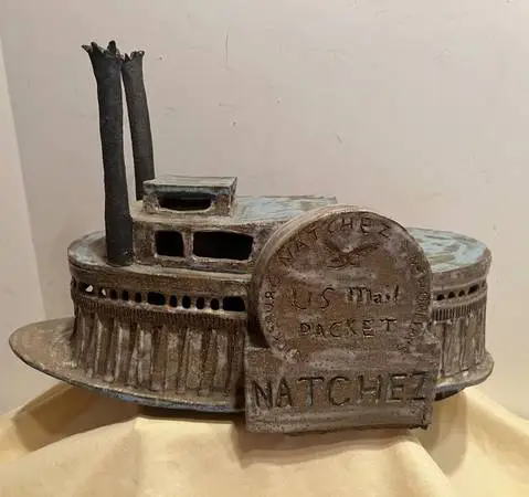 Nachez US Mail Vicksburg-New Orleans Pottery Sculpture