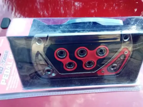 Transmission pedal pad