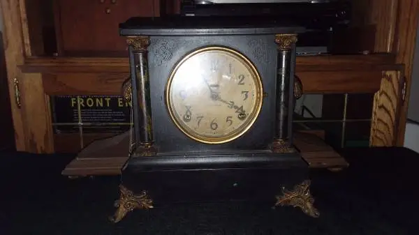INGRAHAM MANTLE CLOCK