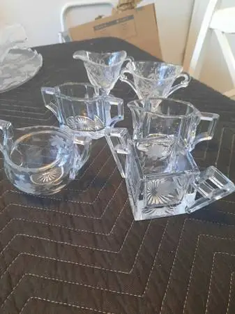Heisey Sugar And Creamers