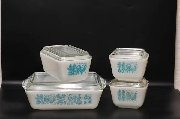 Vintage Pyrex Blue Butterprint Refrigerator 8 Pc. Set