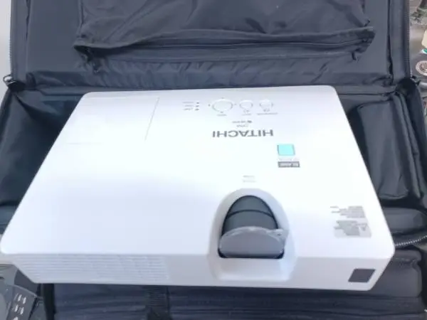 Hitachi CPX8 LCD XGA Portable Projector $80.00 obo.
