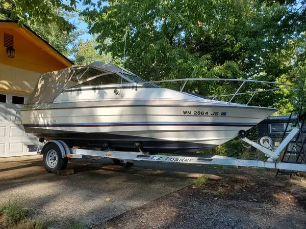 Bayliner 20 foot, premium boat and galvanized trailer OBO