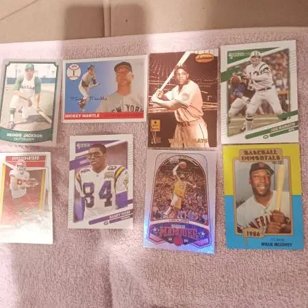 300,000 sports cards, estate sale hall of famers